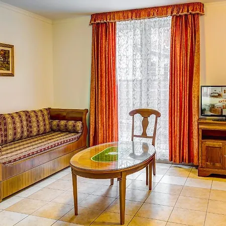 Bed & Breakfast Kata Panzio